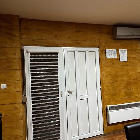 Apartments Vila Brzi & Beka Sabac Ngoại thất bức ảnh